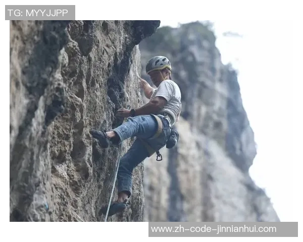 重庆攀岩队的奋斗与突破：一段激情澎湃的攀岩之旅纪实